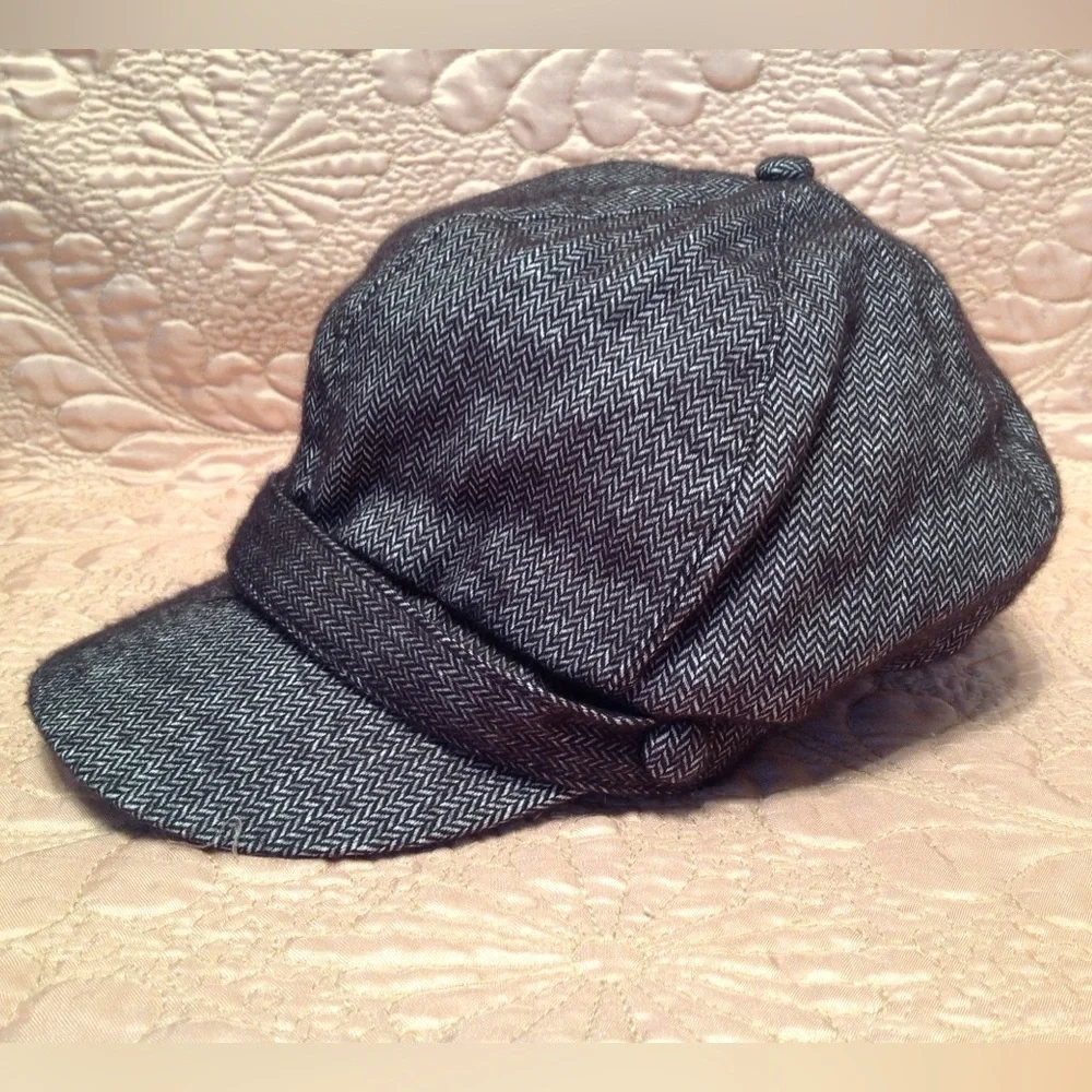 Y2K NY&Co Herringbone Newsboy Cap Black White